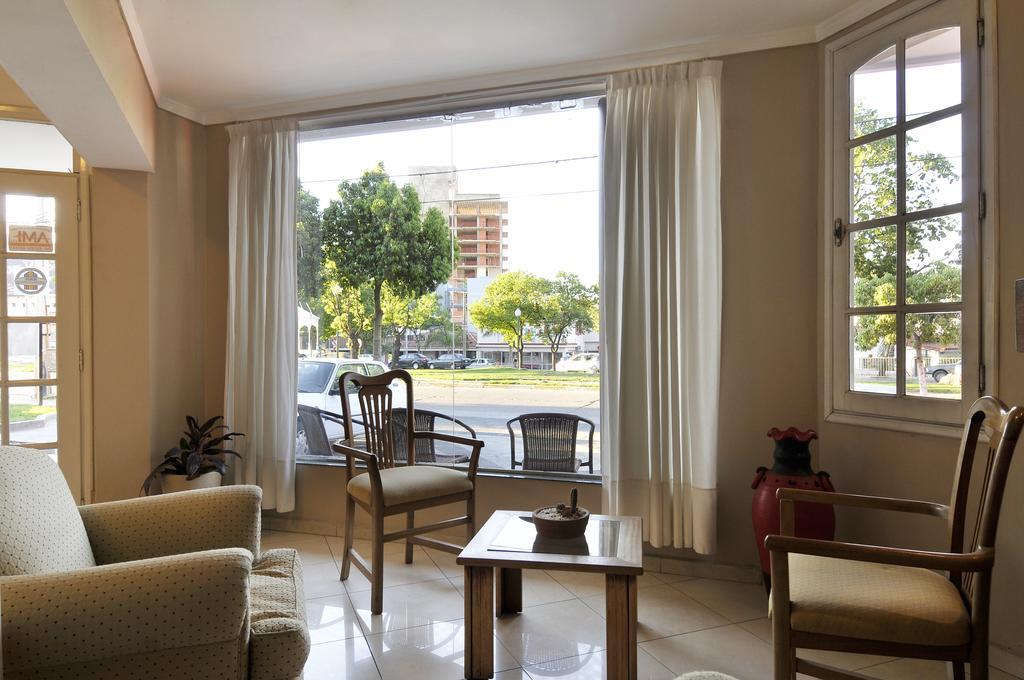 Hotel Canton De Las Sierras 2*
