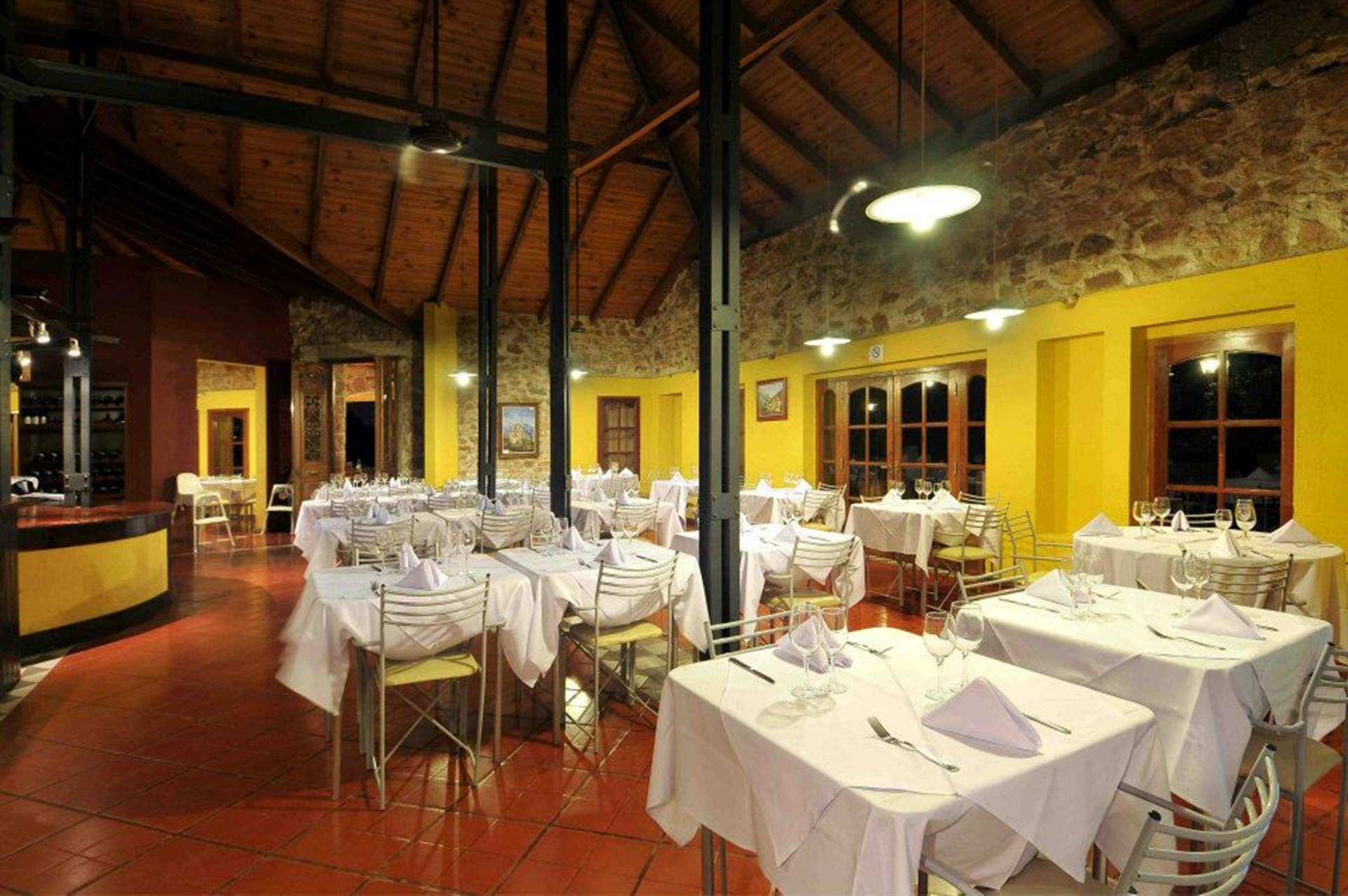 Hotel Pinares Del Cerro Resort&suites Villa Carlos Paz