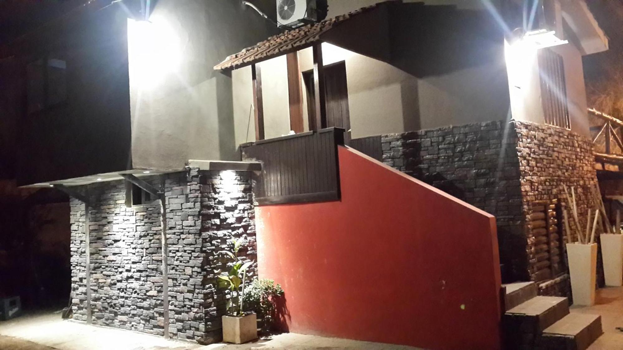 Casa Centro Frente Al Lago, Pileta Climatizada Cubierta Lodge Villa Carlos Paz