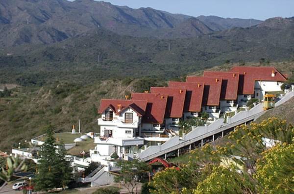Le Mirage Village Club Apartahotel 3*