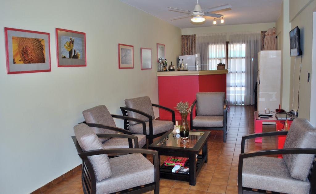 El Portico Apartahotel 3*