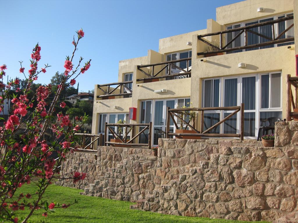 Eara Apart 3* Villa Carlos Paz