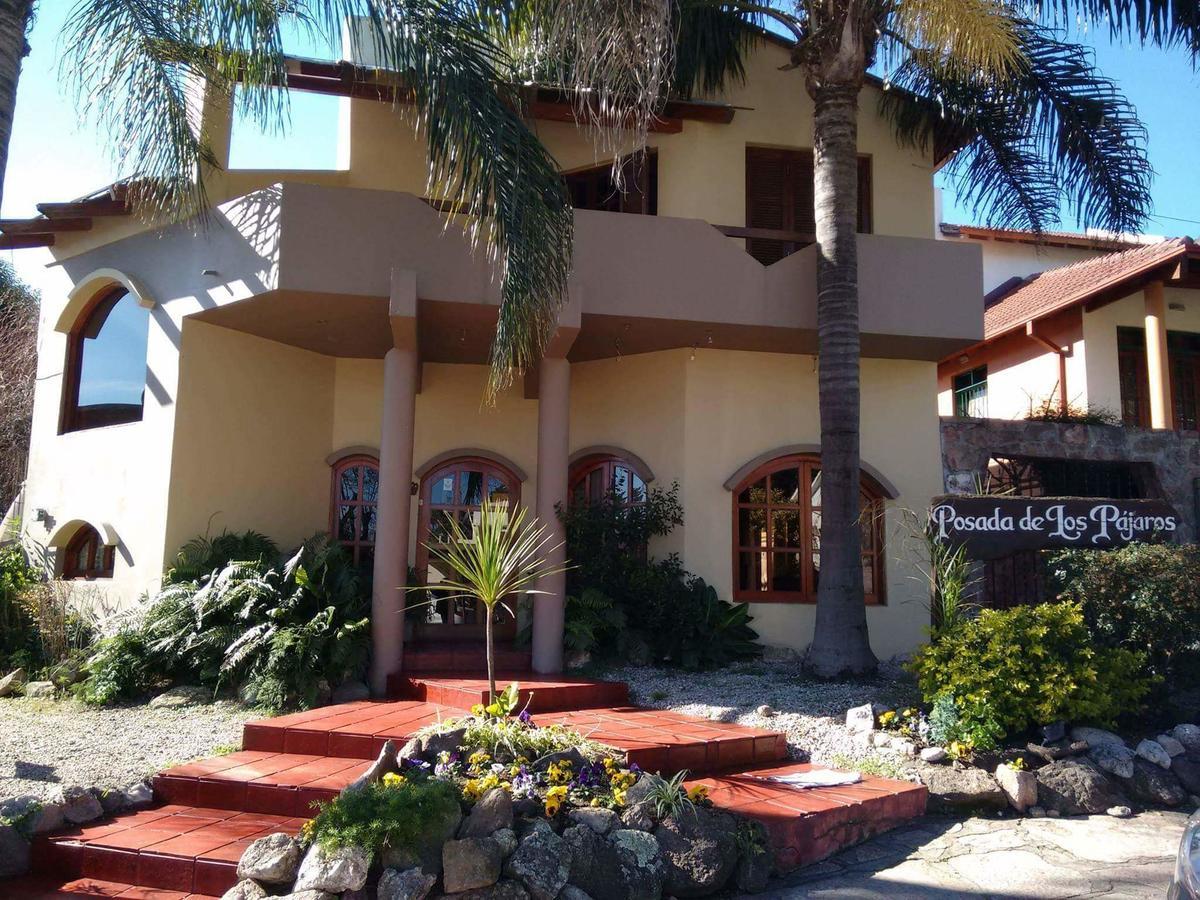 De Los Pajaros Inn *
