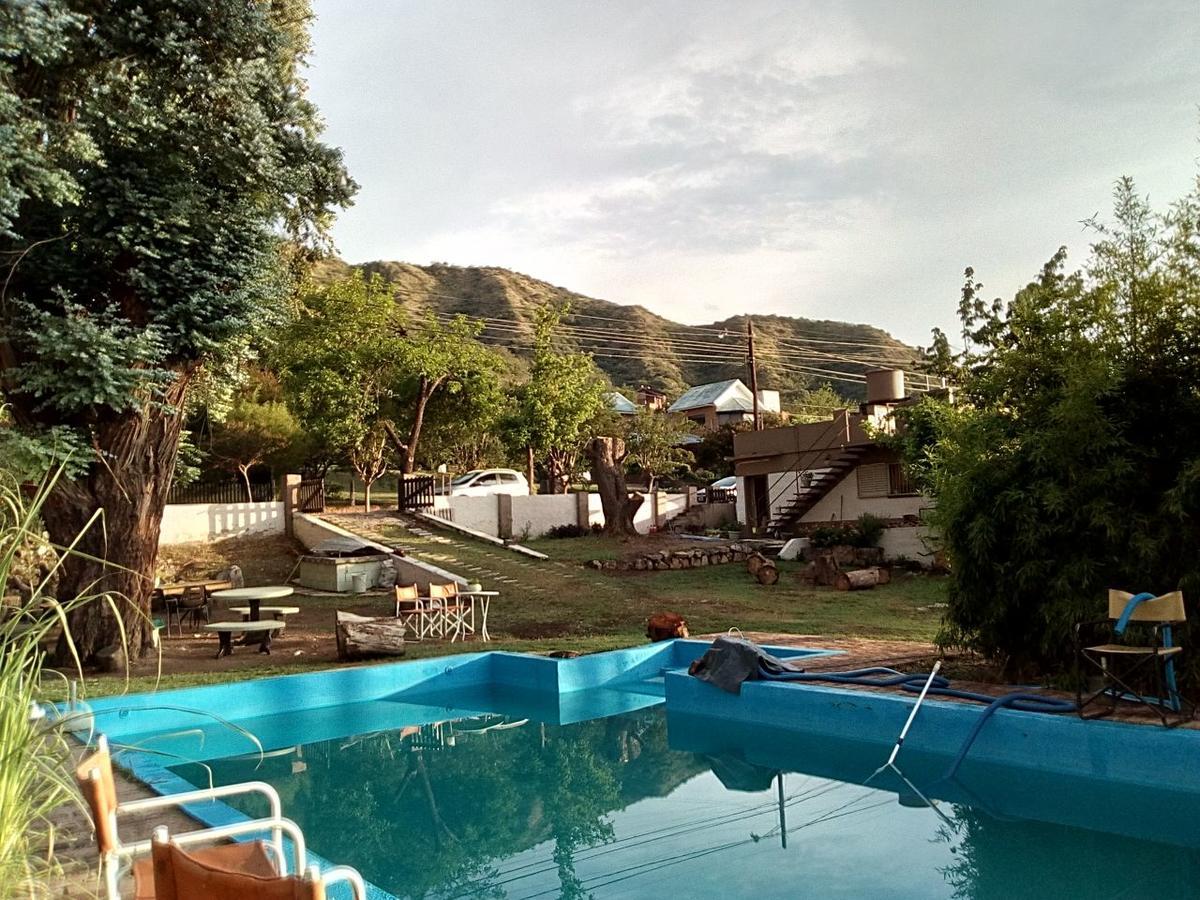 De Los Pajaros Inn