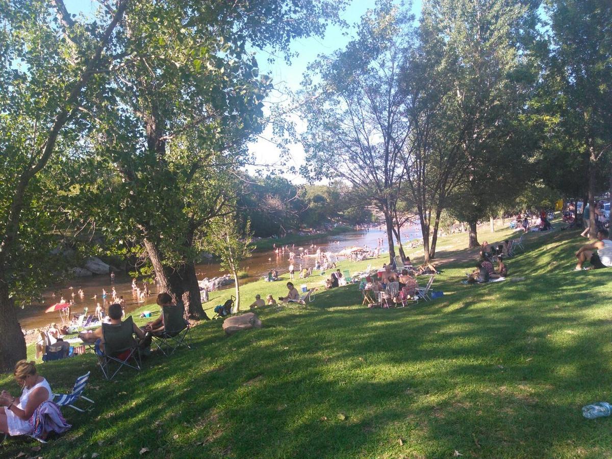 Сasa de vacaciones Duplex A Mts Del Rio Con Aire Acond *
