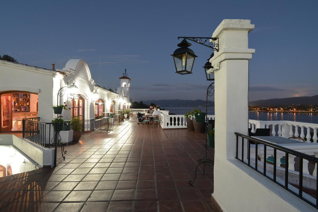 Hipocampus & Hotel 3*