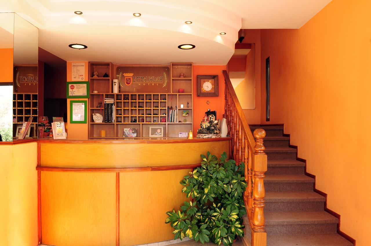 Embajador Hotel *