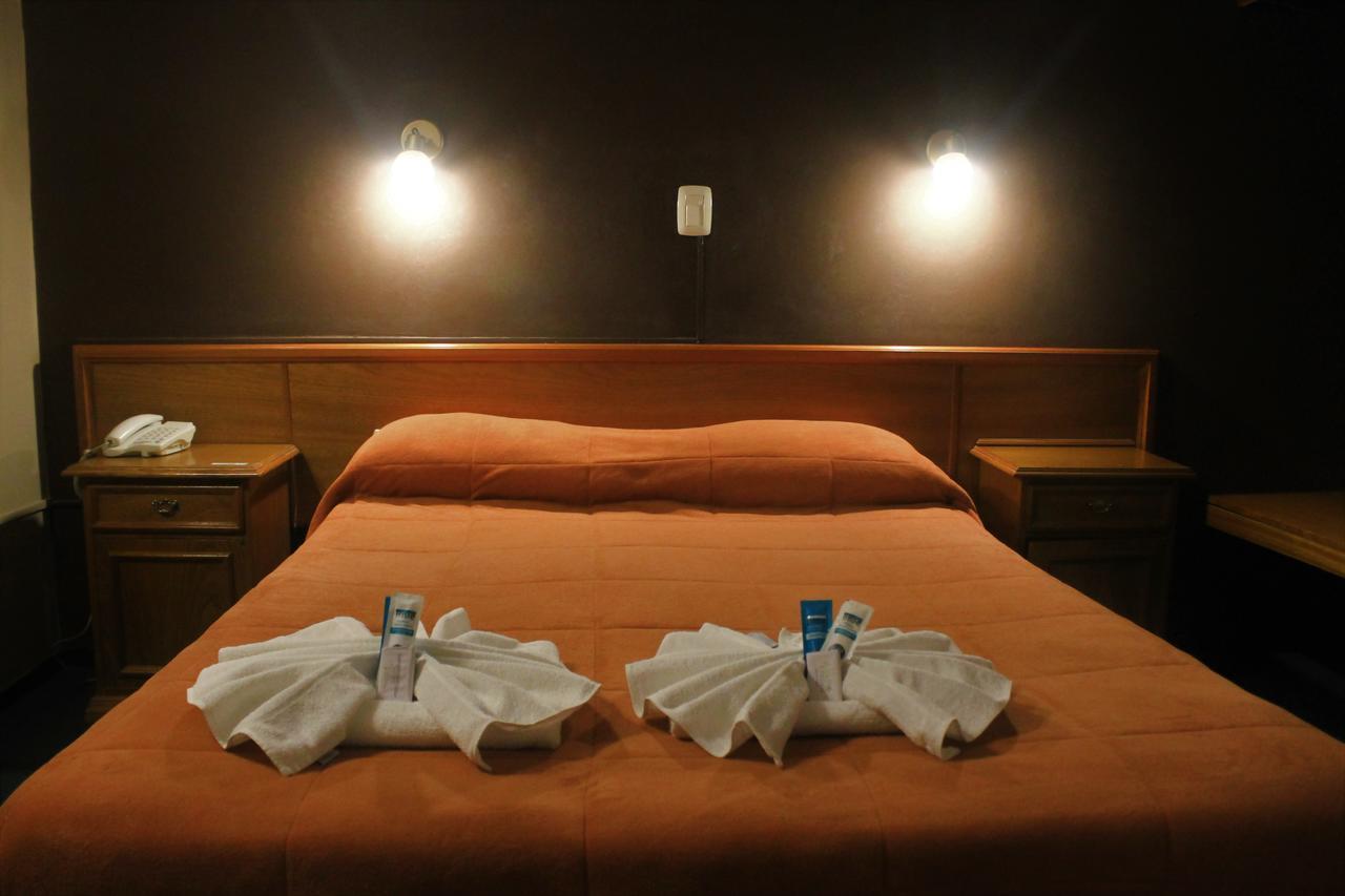 Canton De Las Sierras Hotel