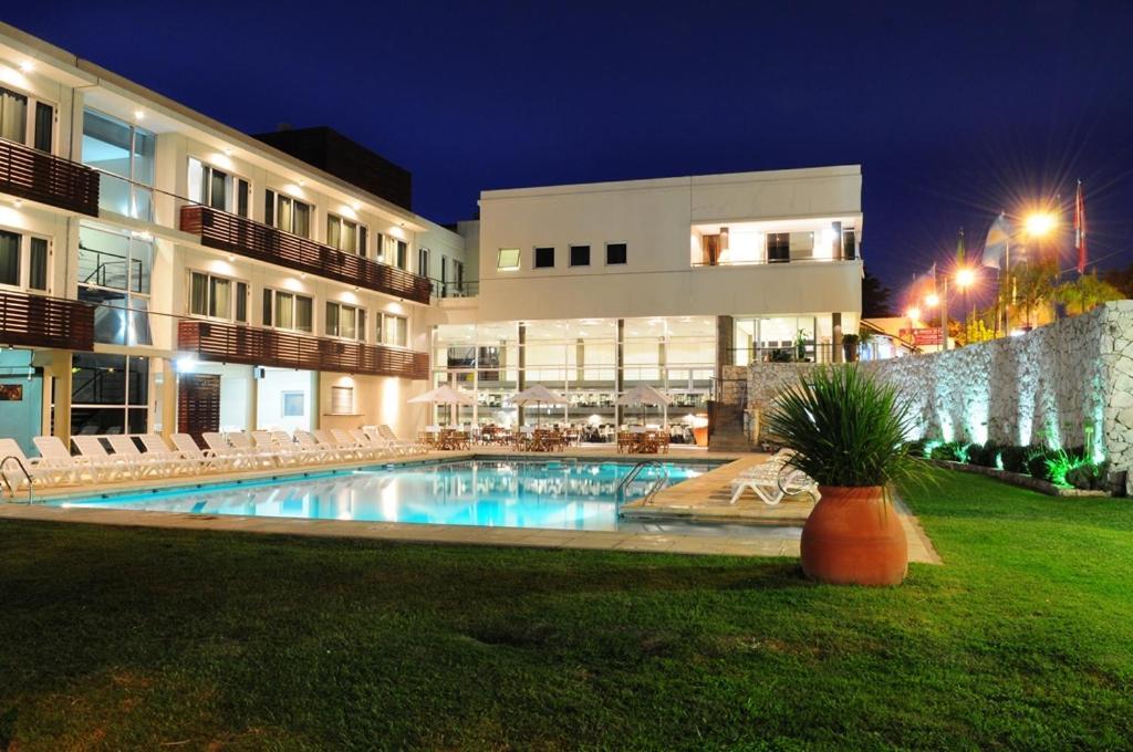 Altos Del Valle 3*