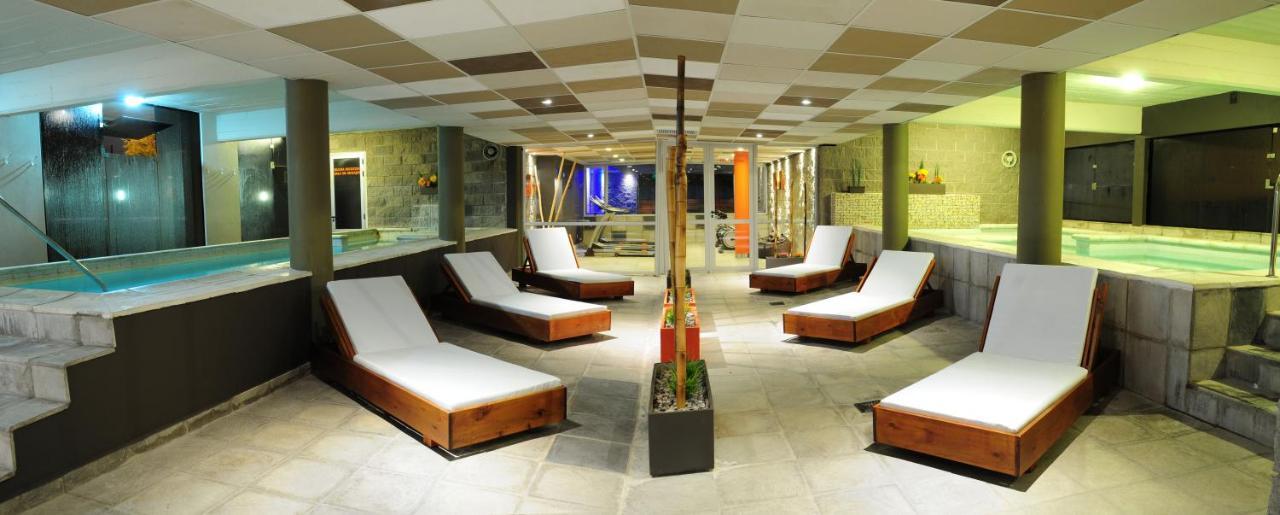 Altos Del Valle Hotel