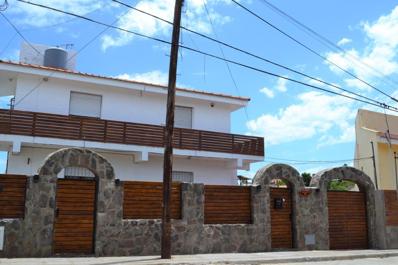 Atenea Apartahotel
