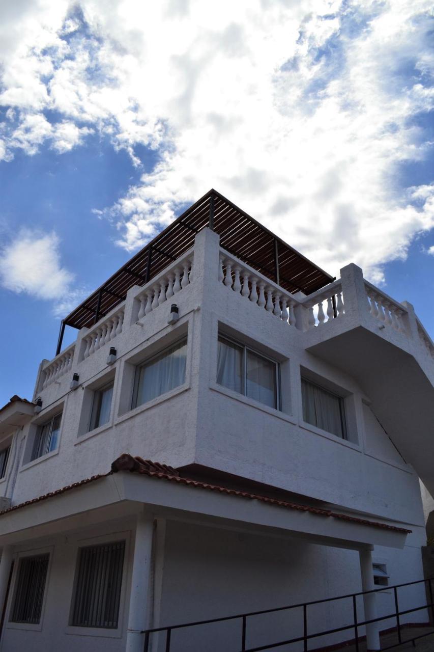 Atenea Apartahotel