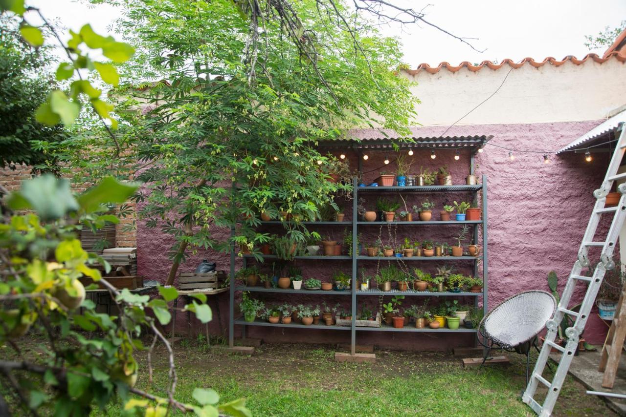 Feliza Hostal *