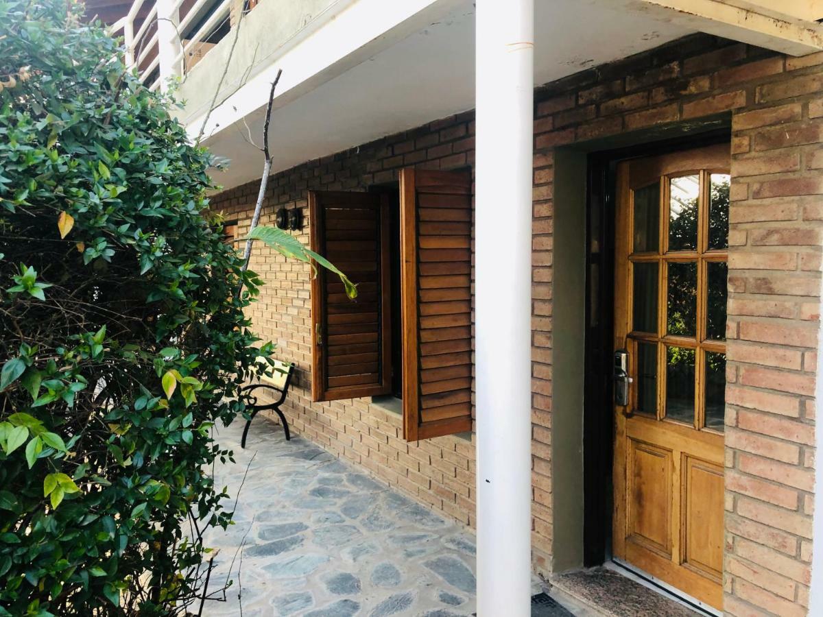 Gibert's House Apartahotel