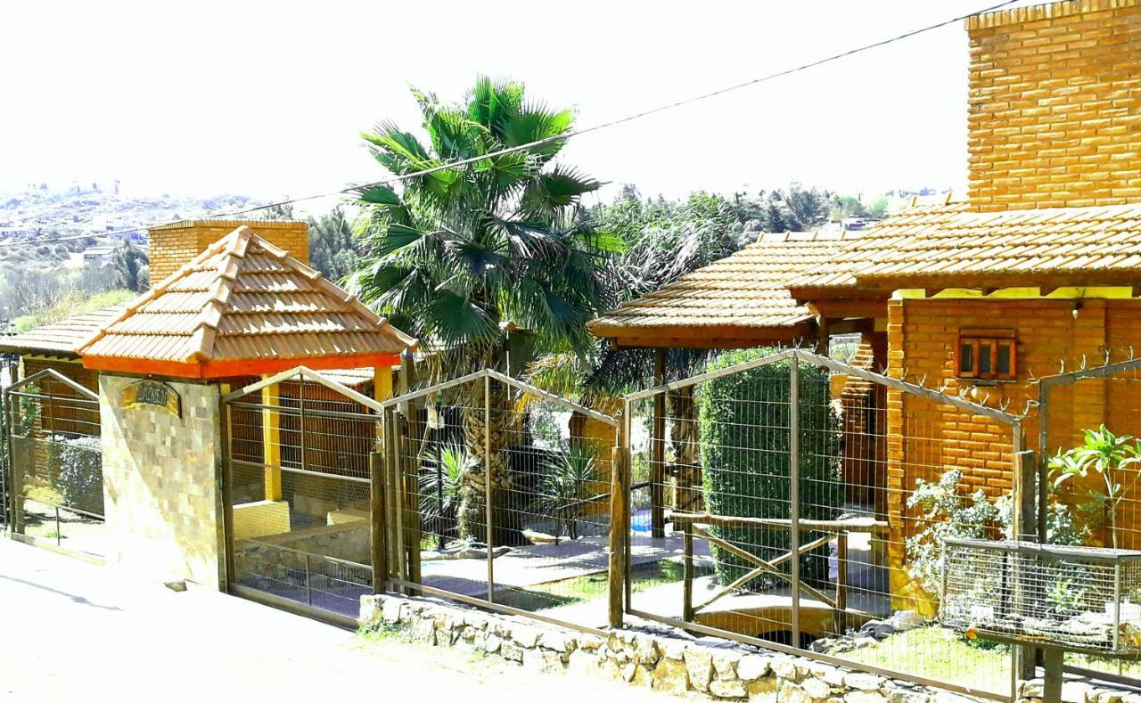 Layken Lodge *