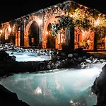 La Roca Casa del Lago