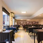 Costanera Hotel