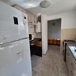 Departamento W R T 2