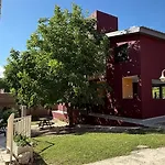 Casa En Balneario C Pileta Compartida Cerca Del Centro