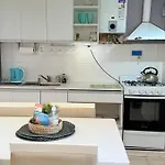 Bright & Cozy Departamento Cerca Del Centro Con Cochera