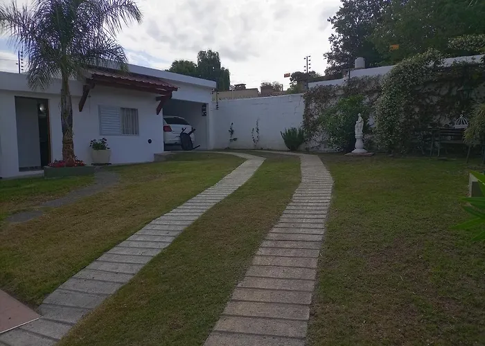 Depto Interno Los Tamarindos - Solo Familiar