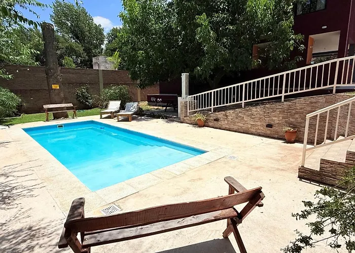 Casa En Balneario C Pileta Compartida Cerca Del Centro