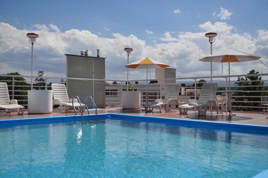 Hotel Arona