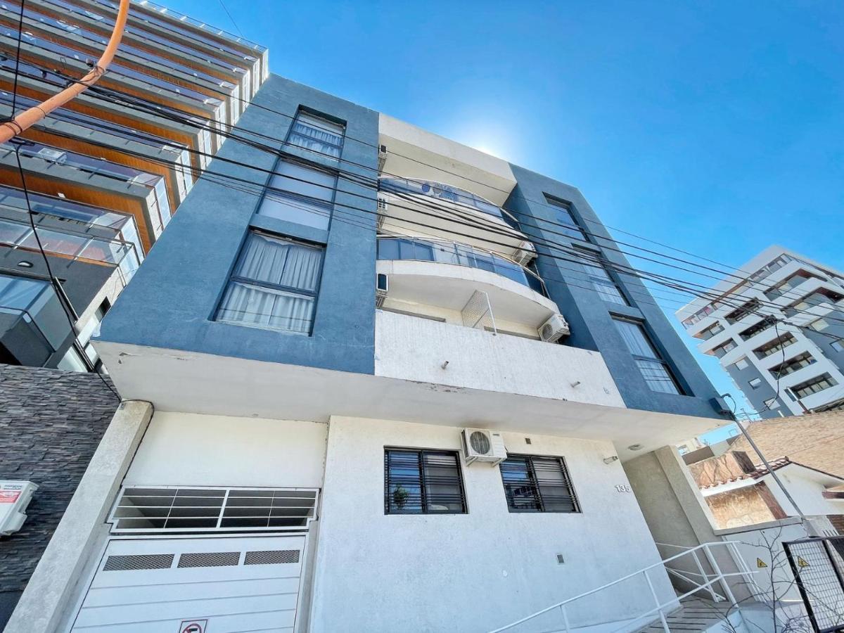 Edificio Sargento Cabral Apartamento *