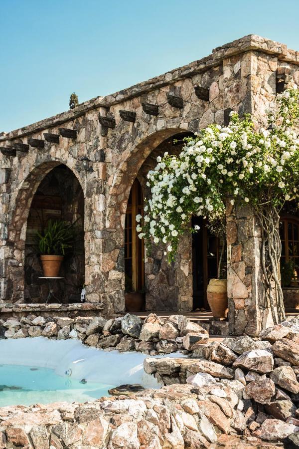 La Roca Casa Del *