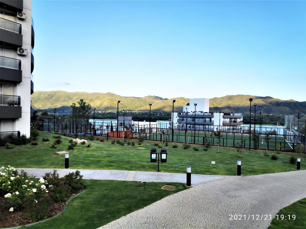 Apartamento Departamento En Complejo Veneto Village- Vista Al De Carlos Paz *