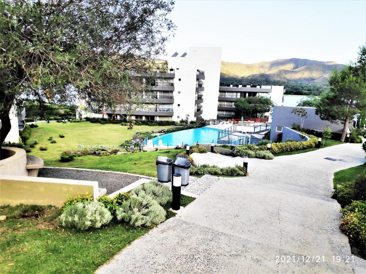Departamento En Complejo Veneto Village- Vista Al De Carlos Paz Apartamento