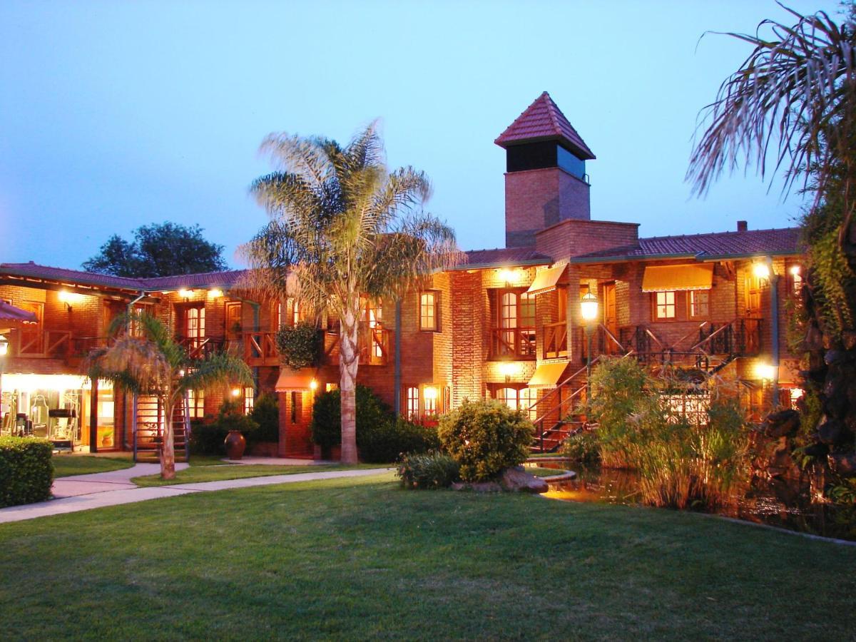 San Isidro Apartahotel 3*