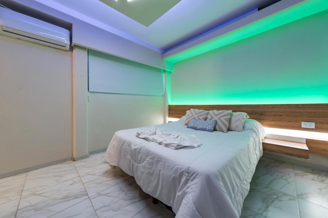 Soho Village 3*