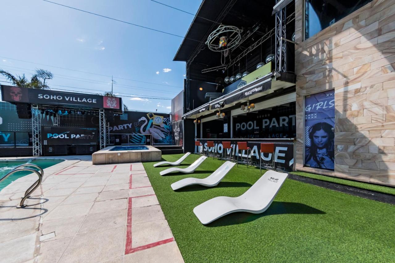 Soho Village 3*