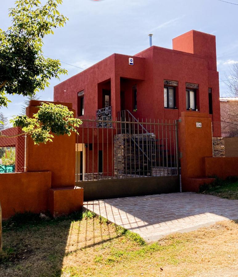 Bella Vista Casa Con Pileta Y Terraza Villa Carlos Paz