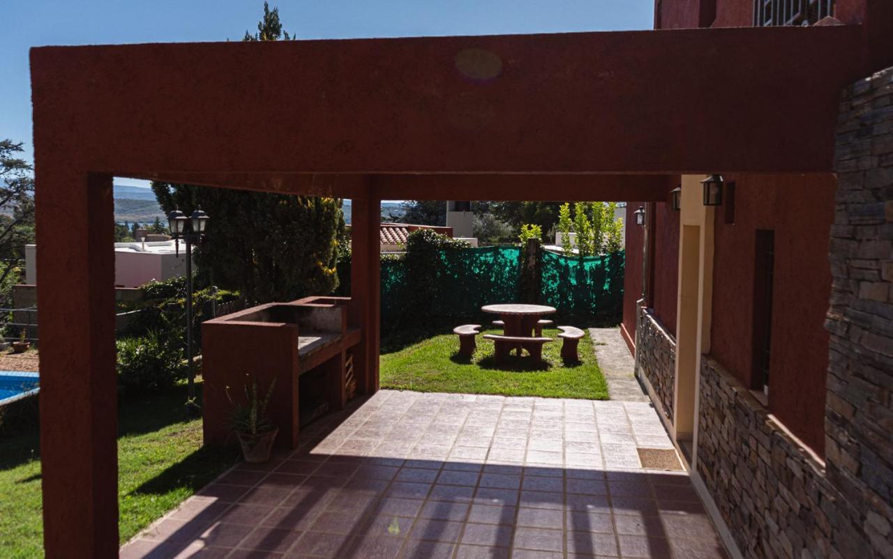 Сasa de vacaciones Bella Vista Casa Con Pileta Y Terraza