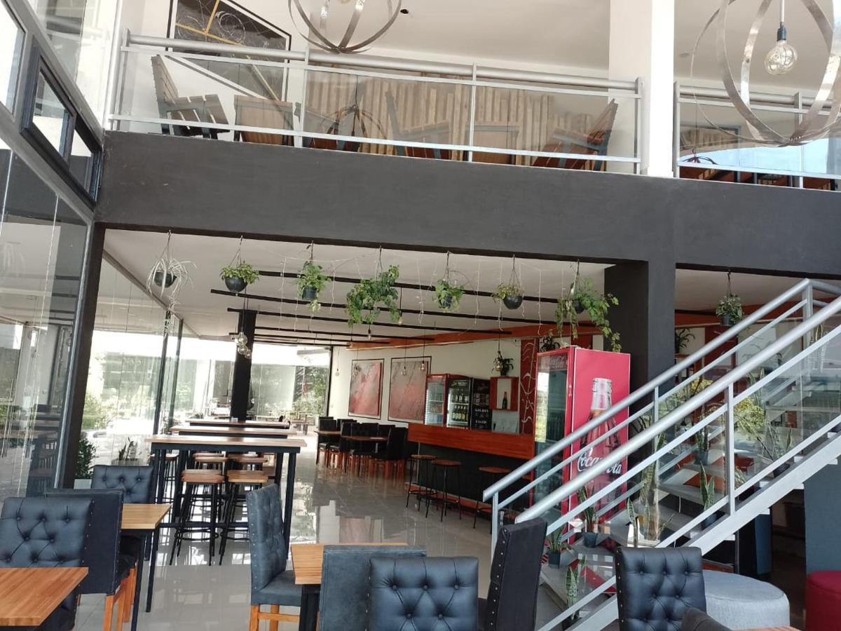 Hotel Golden Ross &