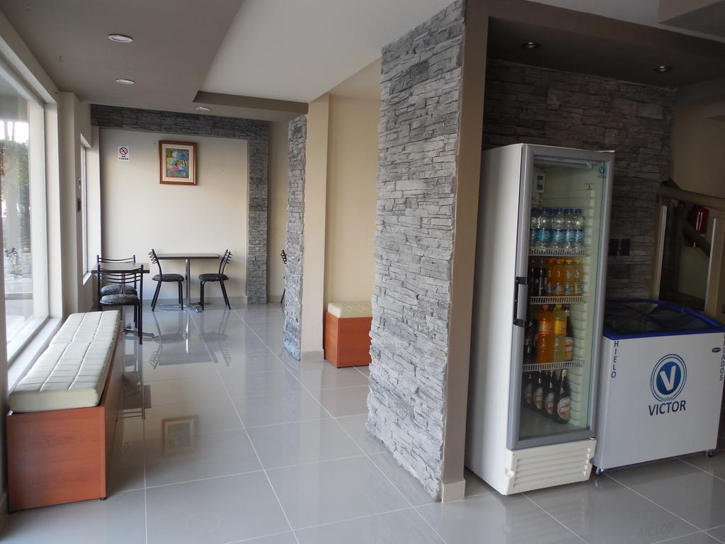 Hotel Victor 2*