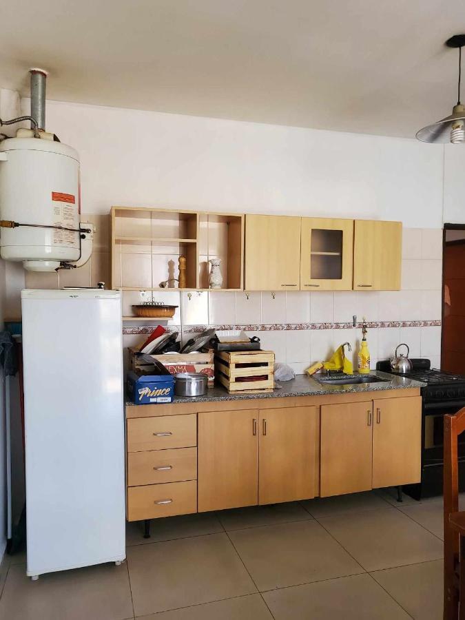 Departamento En Edificio Pedro Cassano A Una Cuadra Del Cucu, Por Avenida Sarmiento