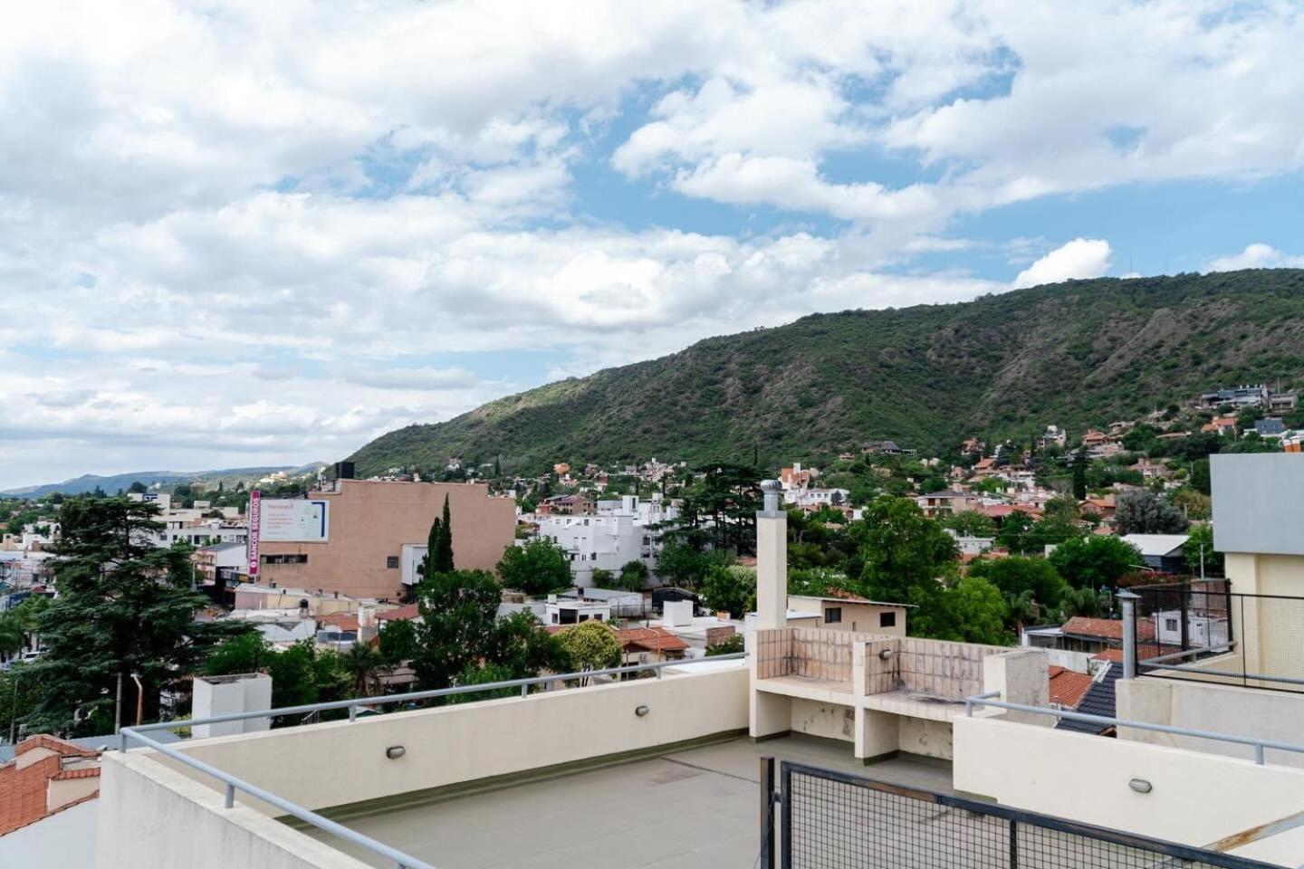 Departamento Ayres De Las Sierras, Centro De Carlos Paz *