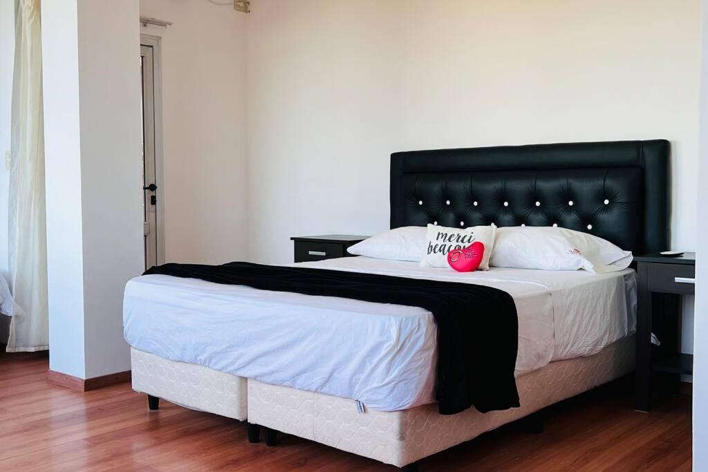 Gran Departamento En La Peatonal Apartamento *