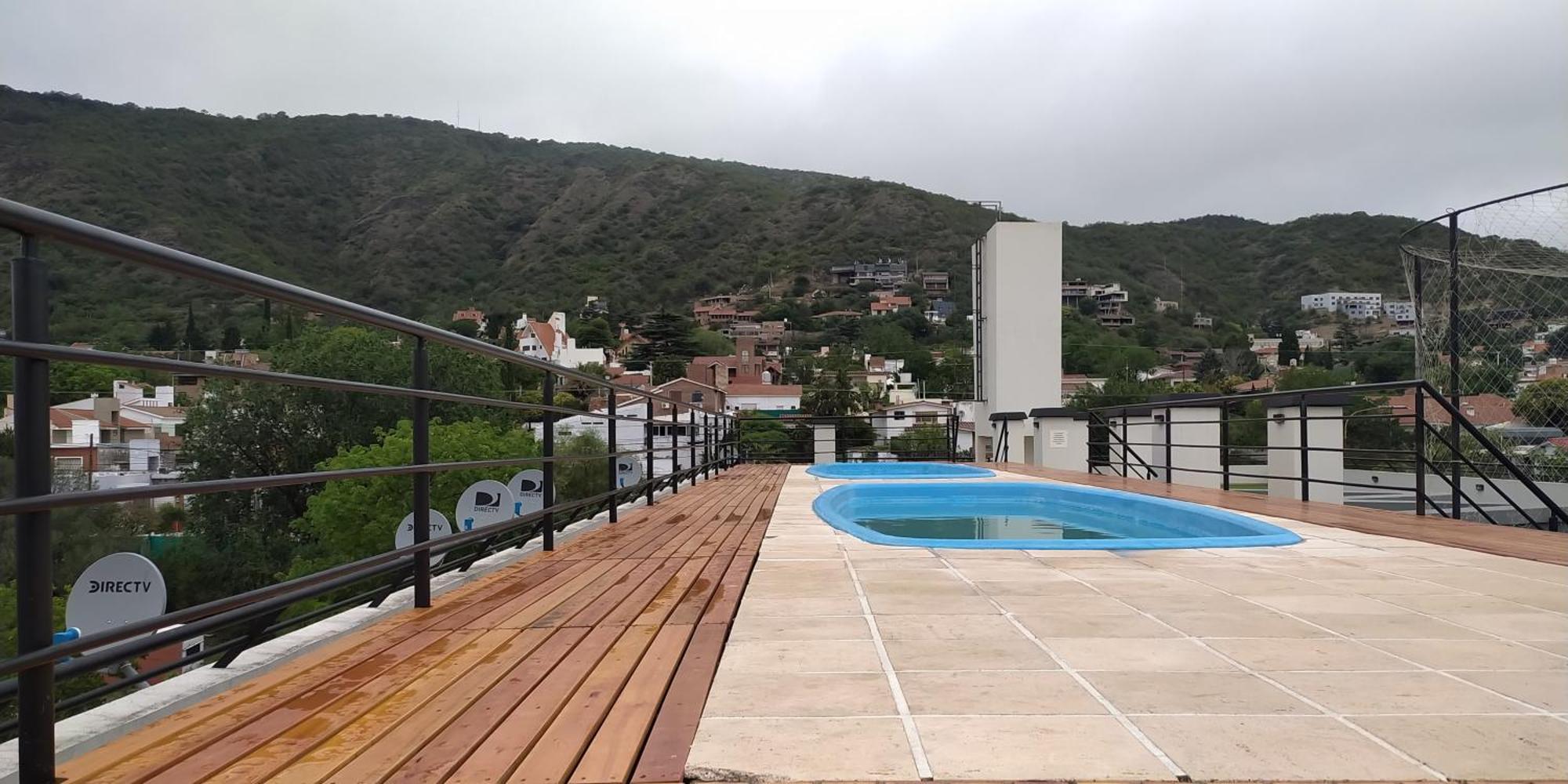 Depto Centrico Excelente Ubicacion, Con Cochera, Pileta Y Patio Apartamento Villa Carlos Paz
