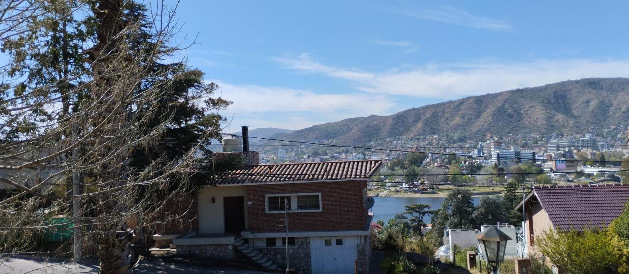 Balcarce 75 