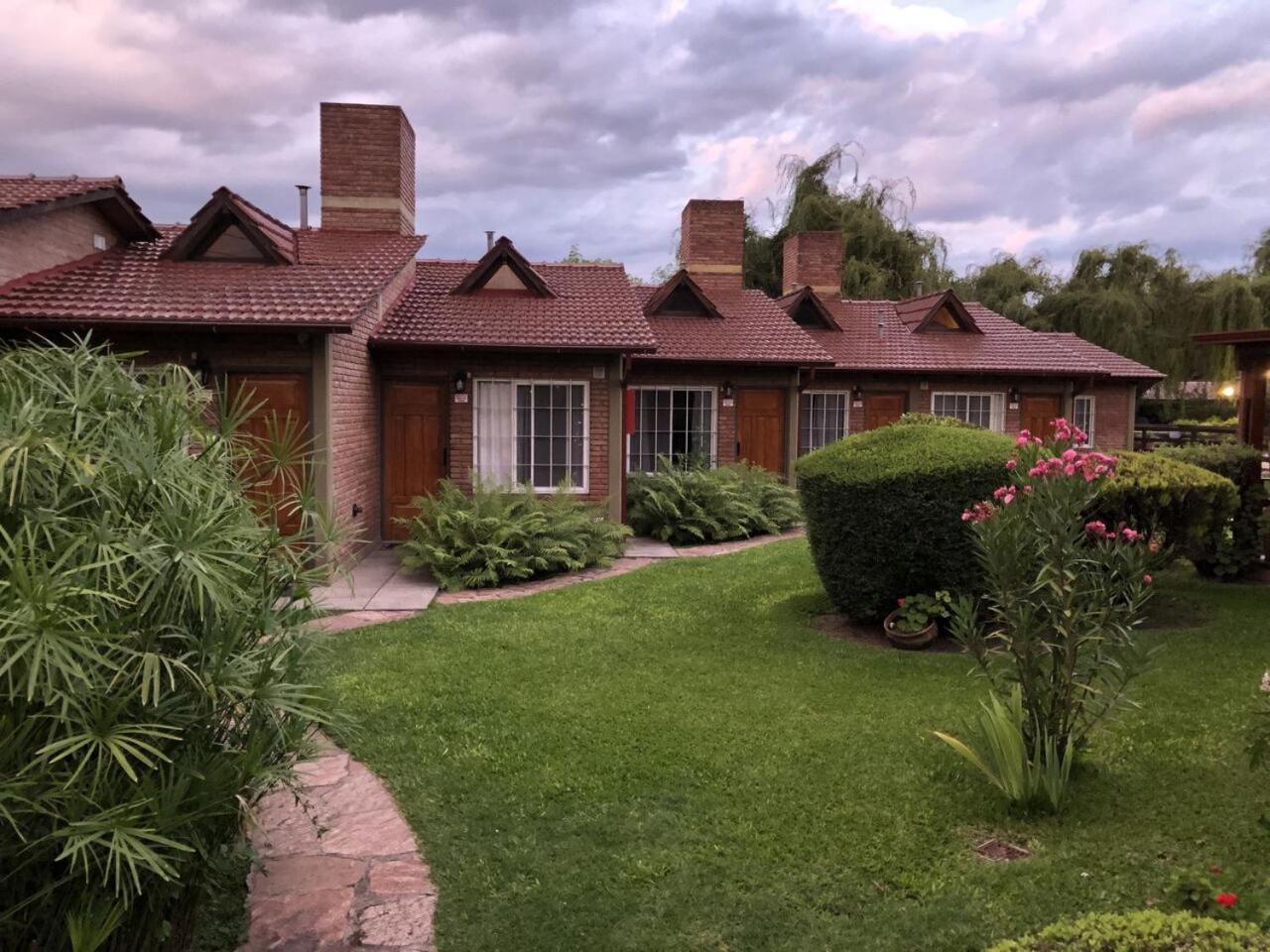 Lodge Tinajas Del Villa Carlos Paz
