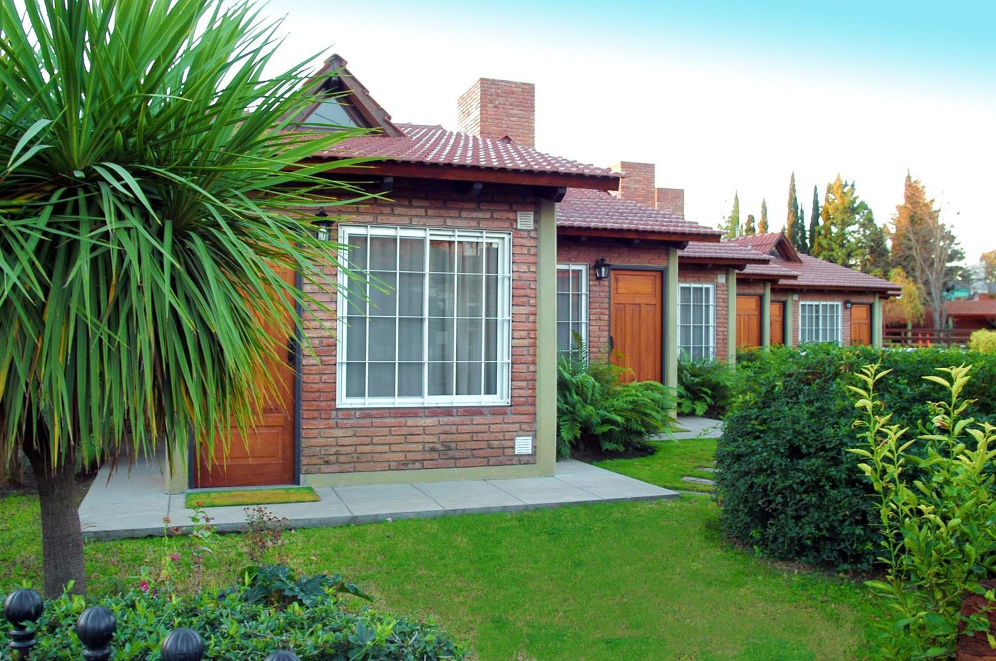 Lodge Tinajas Del *