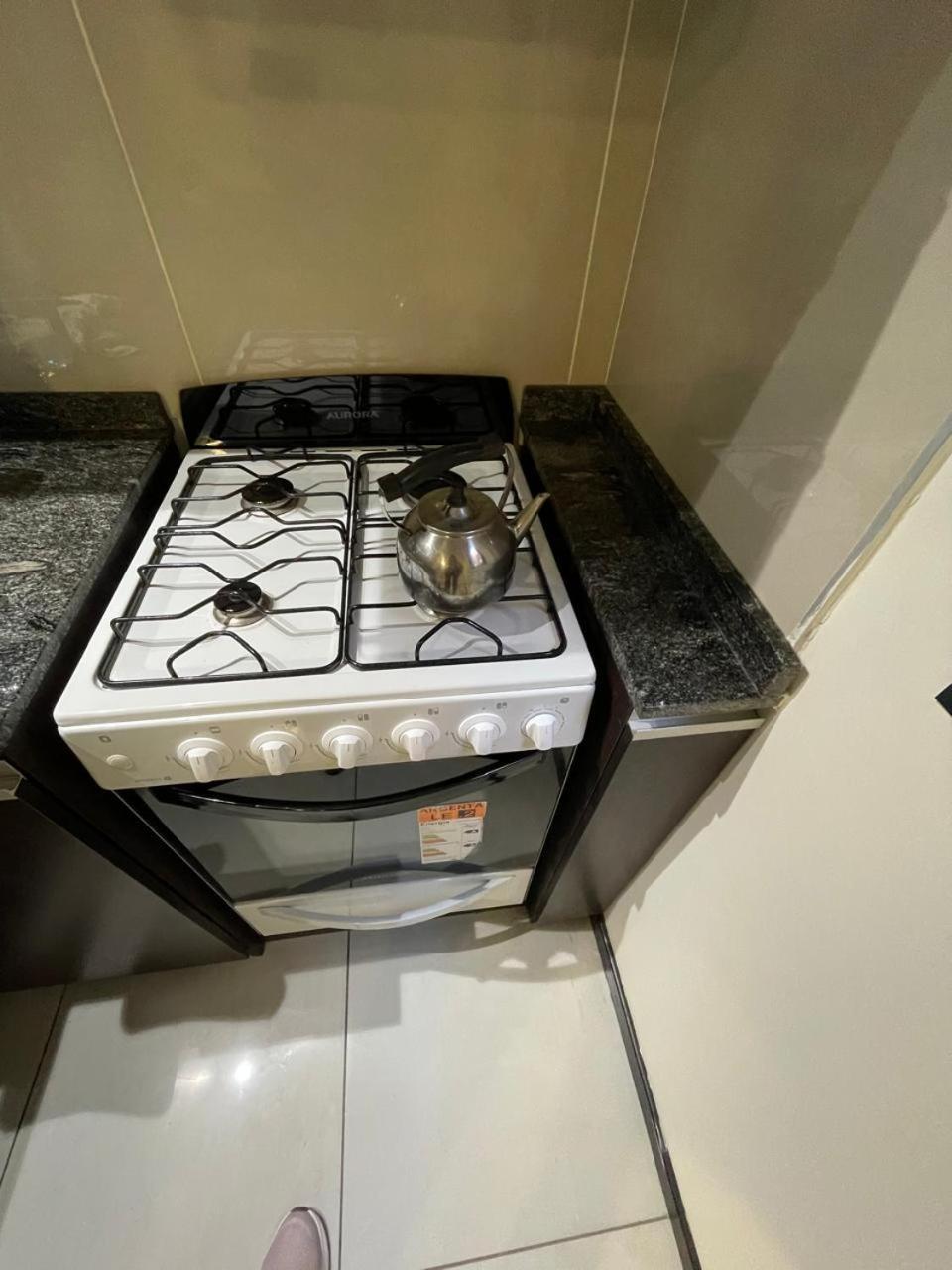 Departamento De 2 Centrico Con Cochera Y Pileta Apartamento