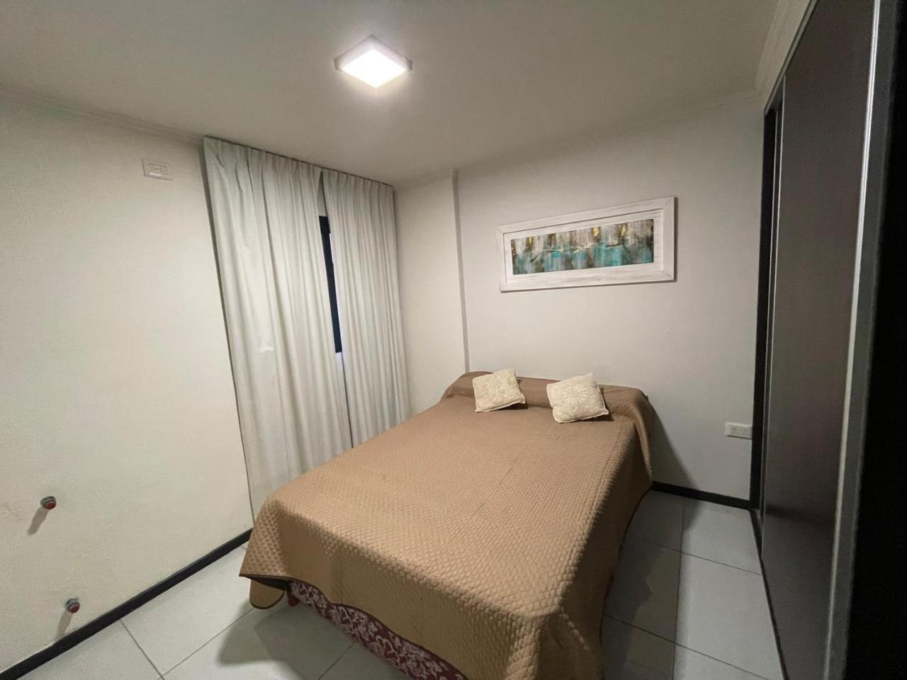 Apartamento Departamento De 2 Centrico Con Cochera Y Pileta