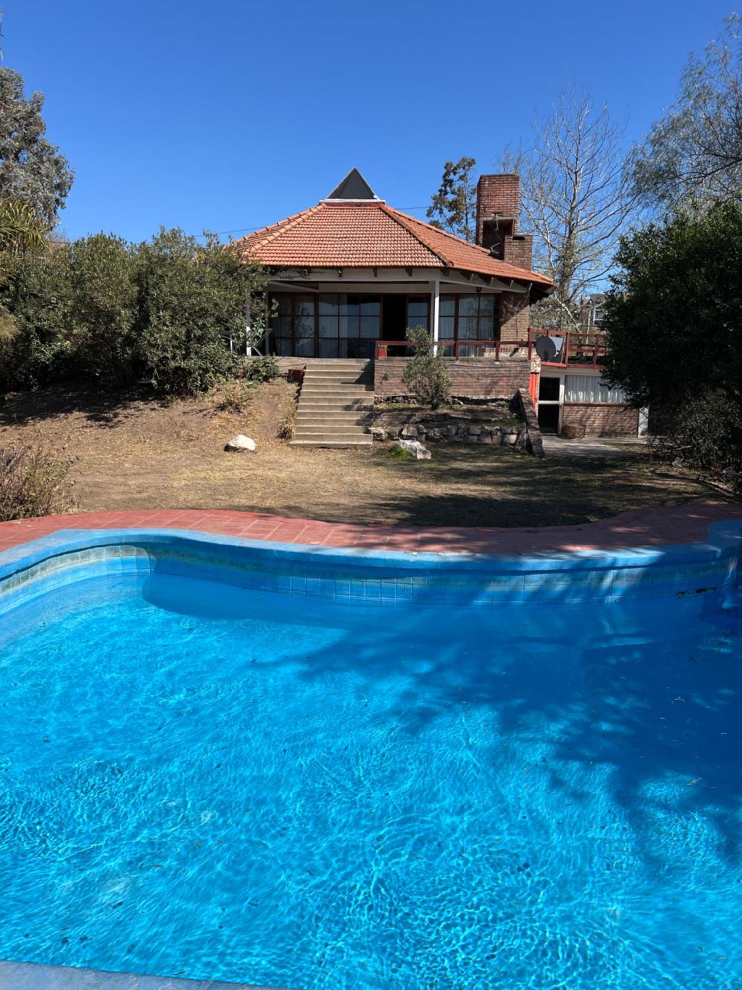 Casa Grupos En Carlos Paz Сasa de vacaciones Villa Carlos Paz