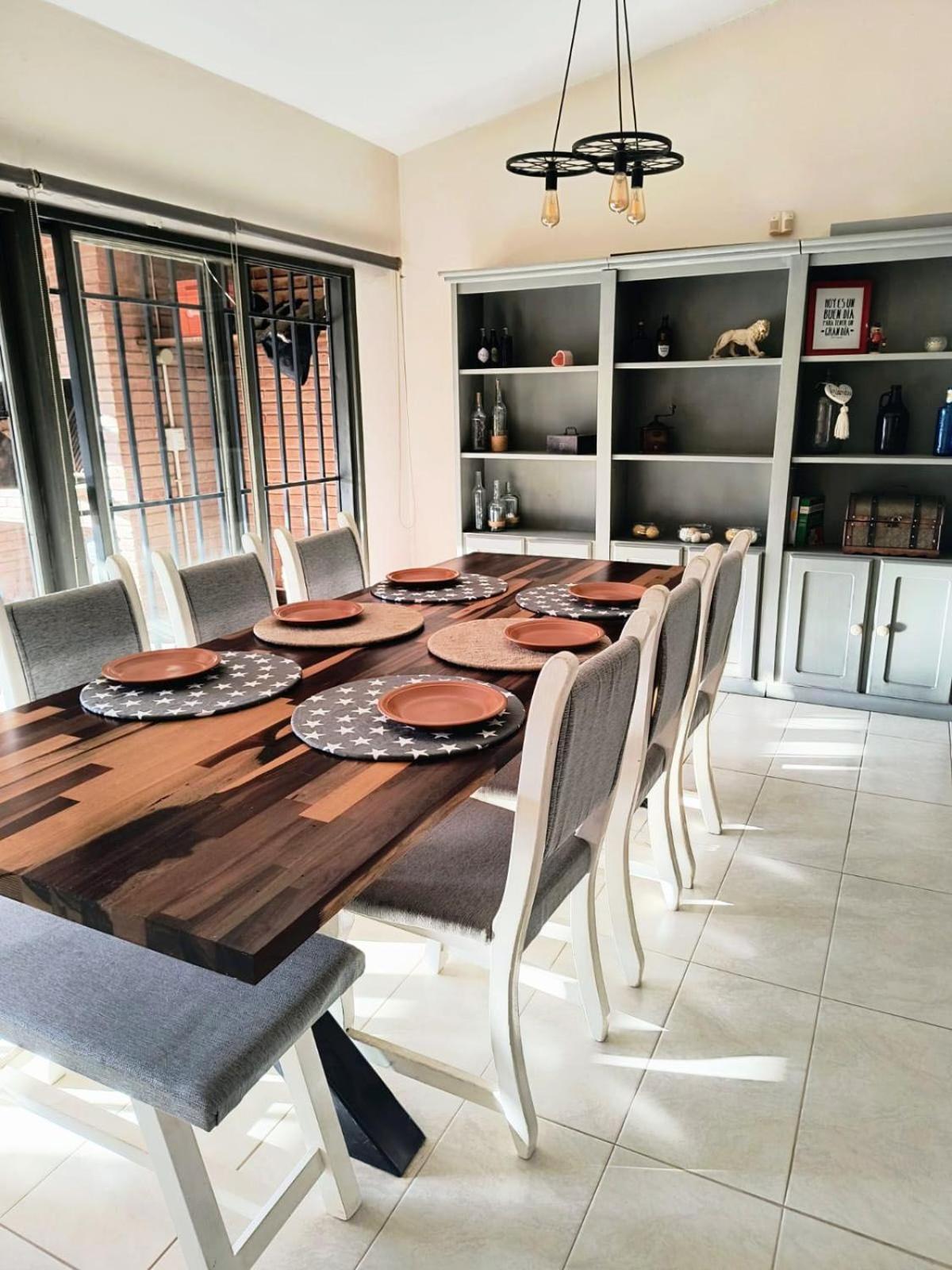 Сasa de vacaciones Casa Privada Premium Playas De Oro Con Piscina A Dos Cuadras Del Rio Carlos Paz *
