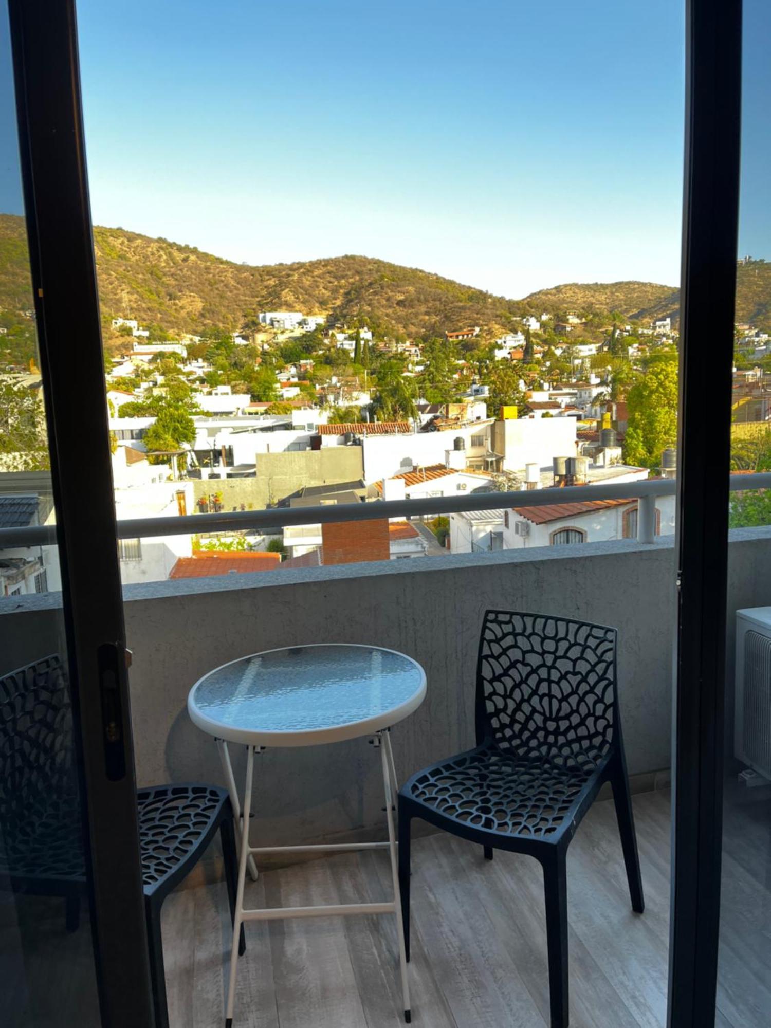 Departamento De Categoria, Con Vista A La Montana, 2 Y 2 Banos Villa Carlos Paz